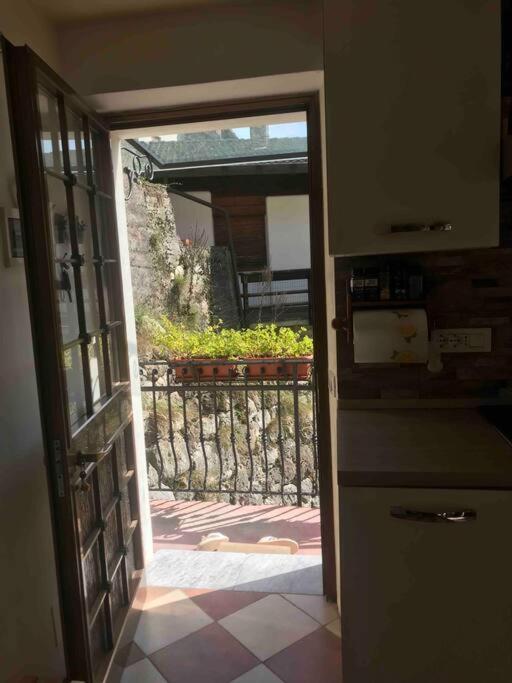 Valdastico Casetta In Sasso Con Giardino Pedemonte Esterno foto